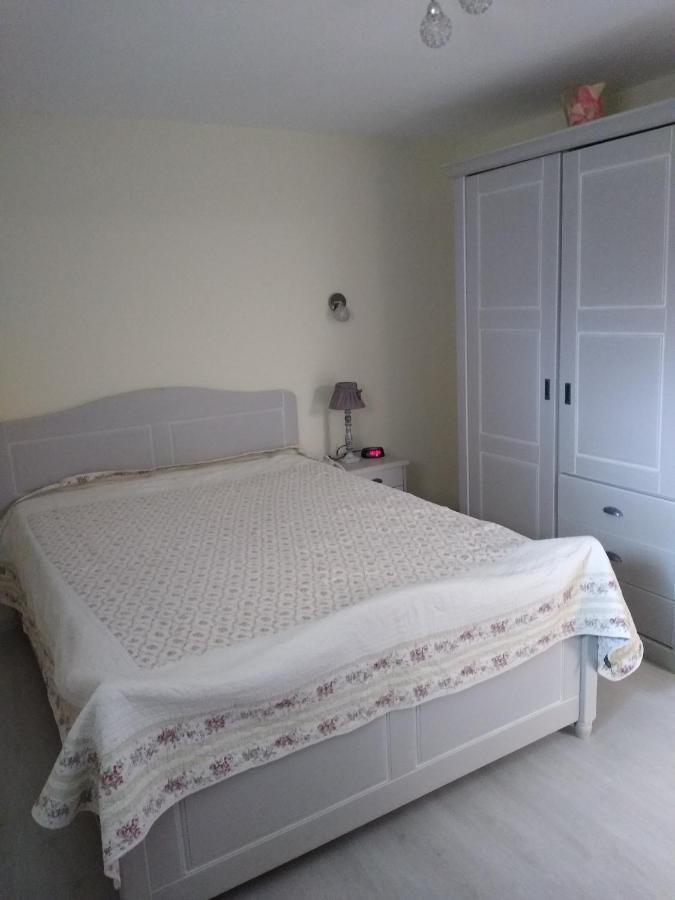 Au Coeur De La Touraine Hotell Ballan-Miré Exteriör bild